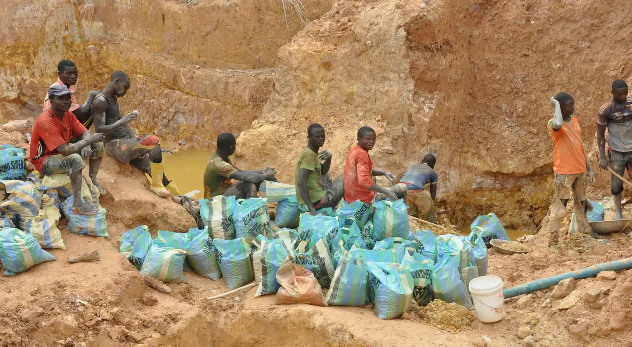 The shady and dangerous business of Chinese mining in Cameroon